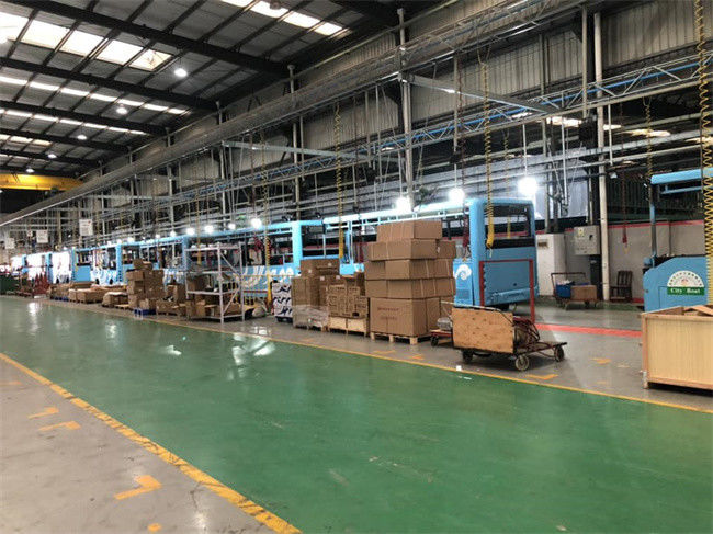 Xe buýt điện mini dài 7m, phạm vi hoạt động 200km, lái bên trái, dành cho giao thông công cộng