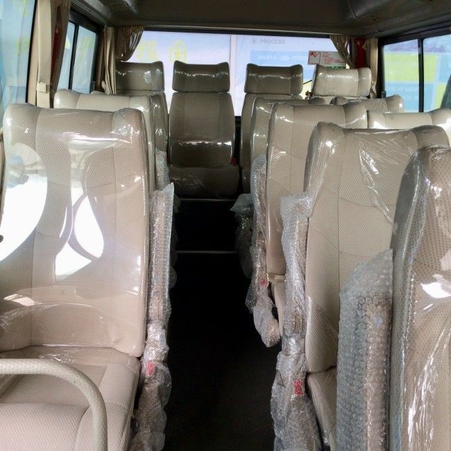 Xe buýt chạy bằng dầu diesel 32 chỗ với điều hòa không khí và điều khiển kéo để vận chuyển hành khách an toàn